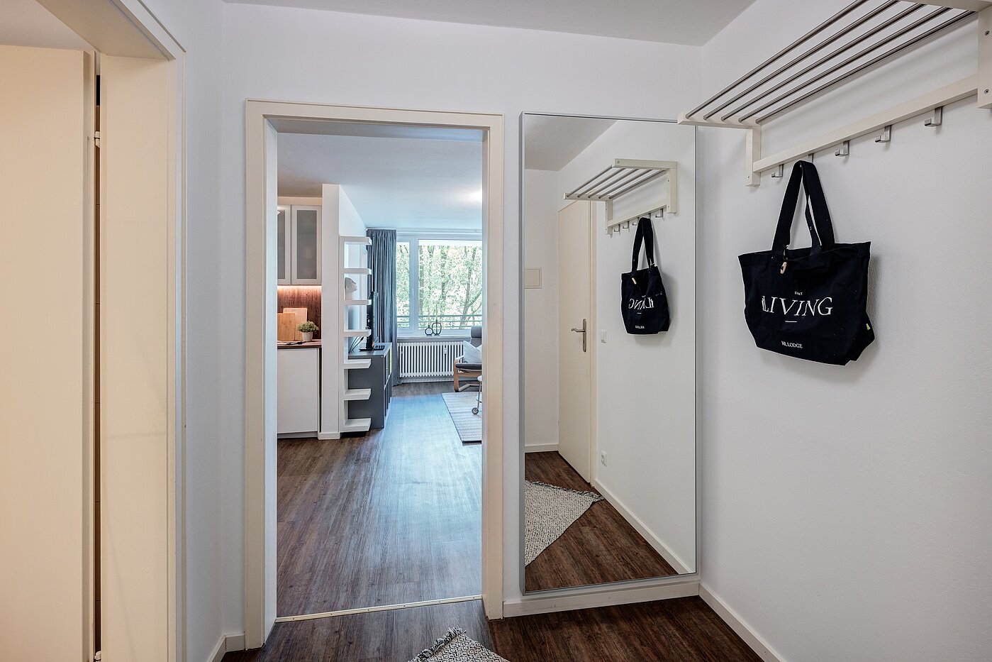Apartment with 2 room | München-Bogenhausen | 70142 | Diele mit Stauraum