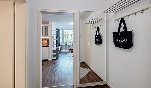 Apartment with 2 room | München-Bogenhausen | 70142 | Diele mit Stauraum