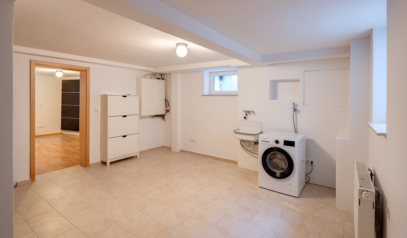 Semi-detached House with 6.5 room | Unterschleißheim | 70122 | ...Haustechnik und die Waschmaschine