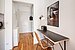 Apartment with 1 room | München-Neuhausen | 2010ML6 | Praktischer Arbeitsbereich | Thumbnail