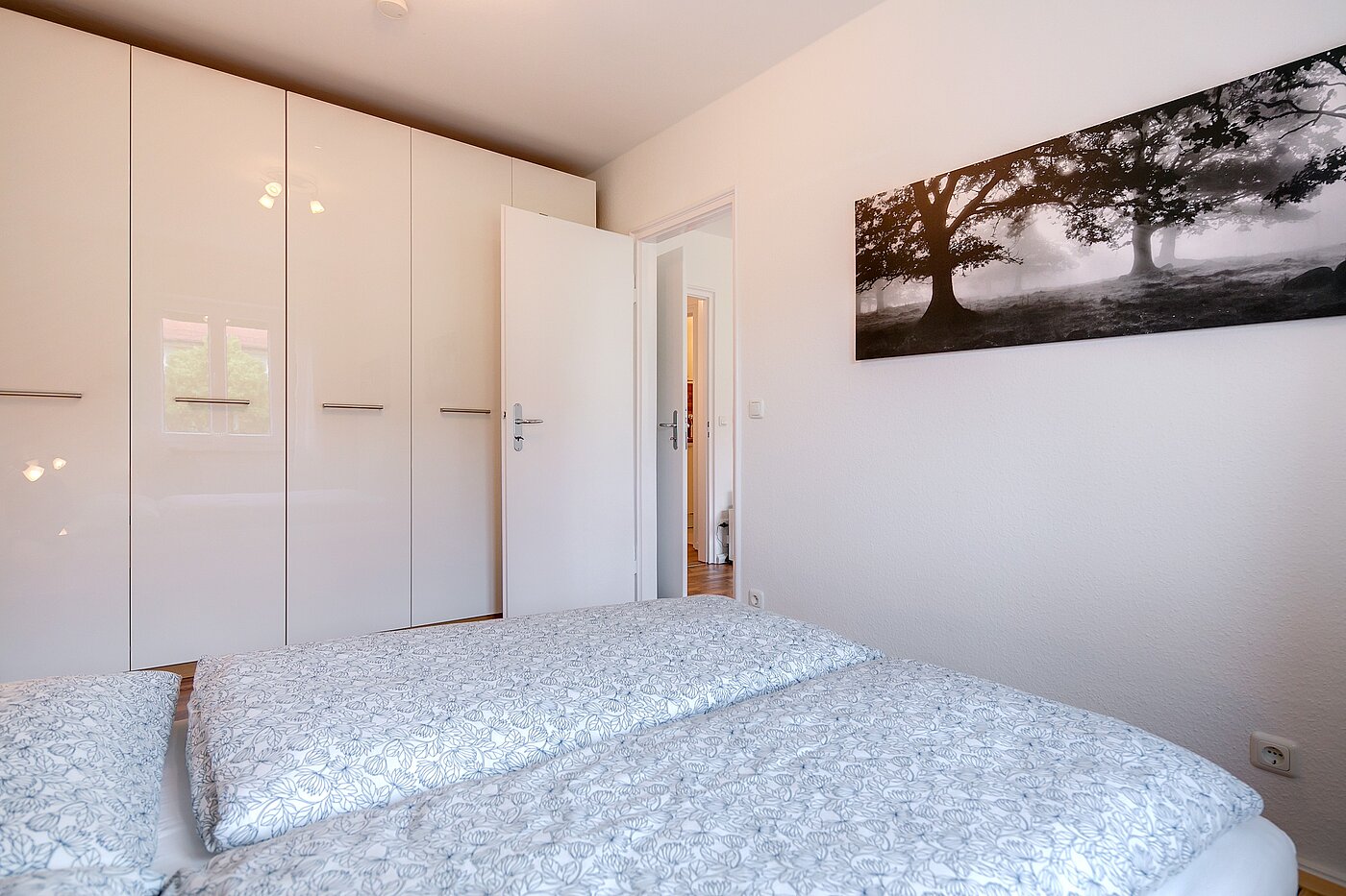 Apartment with 2 room | München-Schwabing | 70096 | Großer Wandschrank