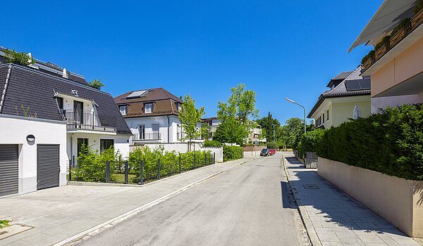 Terrassenwohnung with 3 room | München-Harlaching | 70371 | Ruhige Anliegerstraße
