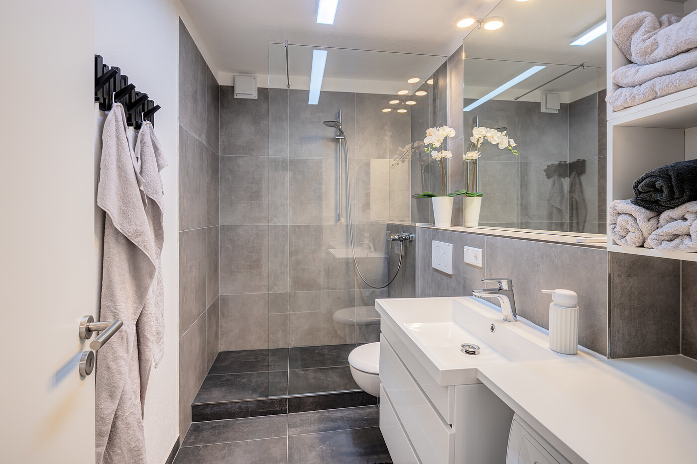 Apartment with 4 room | München-Au | 70423 | Bad 1