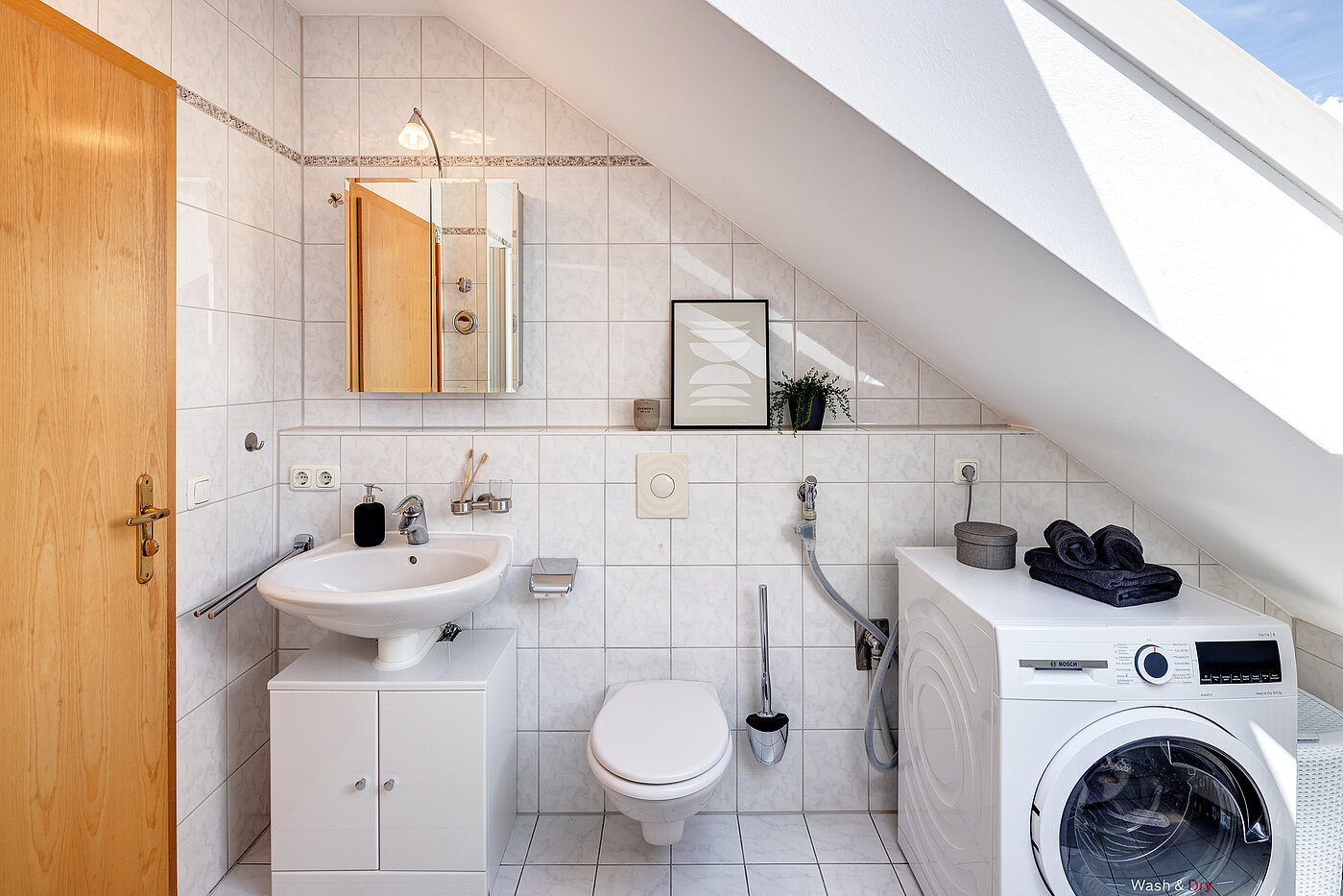 Apartment with 2 room | Unterschleißheim | 70138 | Geräumiges Bad mit...
