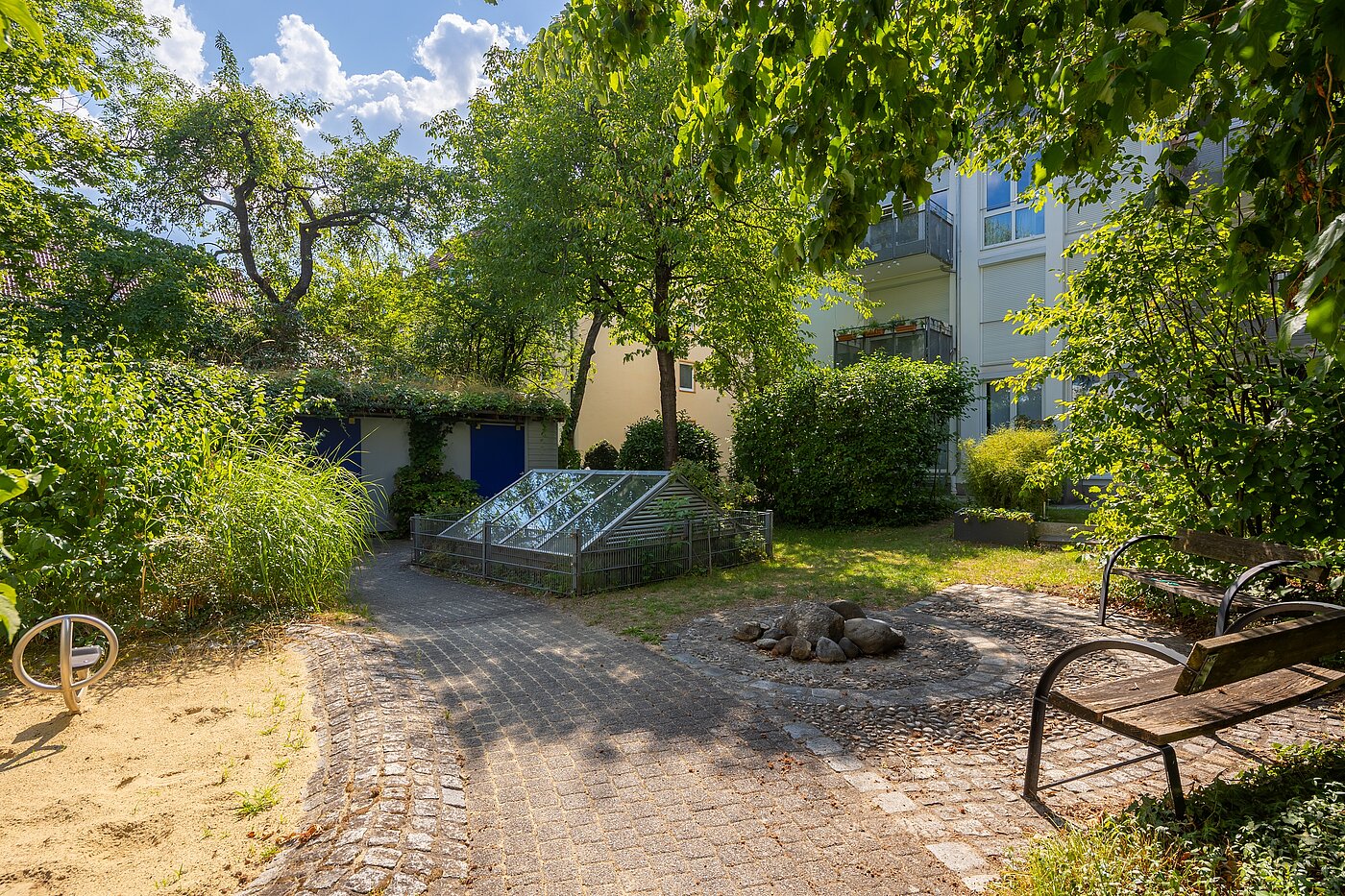 Ground floor apartment with 2 room | München-Laim | 70464 | ...Innenhof zum...