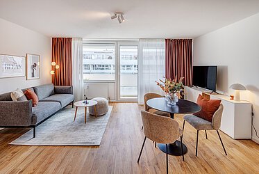 Neuhausen: Stylish apartment with balcony - rented for a fixed term