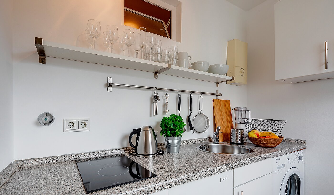 Apartment with 2 room | München-Schwabing | 70130 | ...und Platz für die Waschmaschine