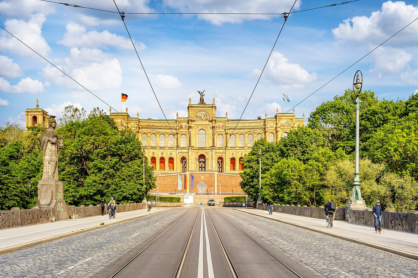 Apartment with 1 room | München-Bogenhausen | 703041 | Bayerischer Landtag