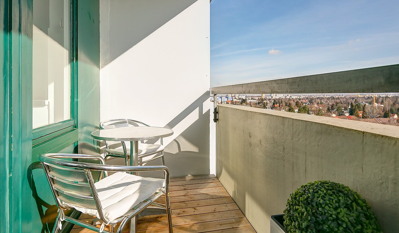 Apartment with 1 room | München-Forstenried | 2111ML1 | Balkon mit Weitblick...