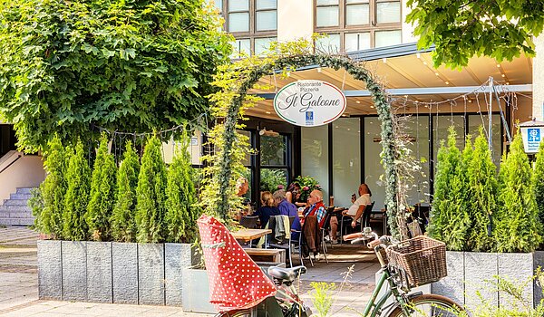 Apartment with 5 room | München-Neuhausen | 70140 | Alles...