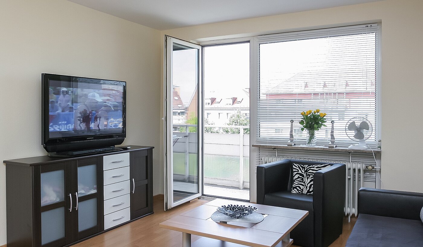 Apartment with 2 room | München-Nymphenburg | 1805ML3 | Helles Wohnzimmer