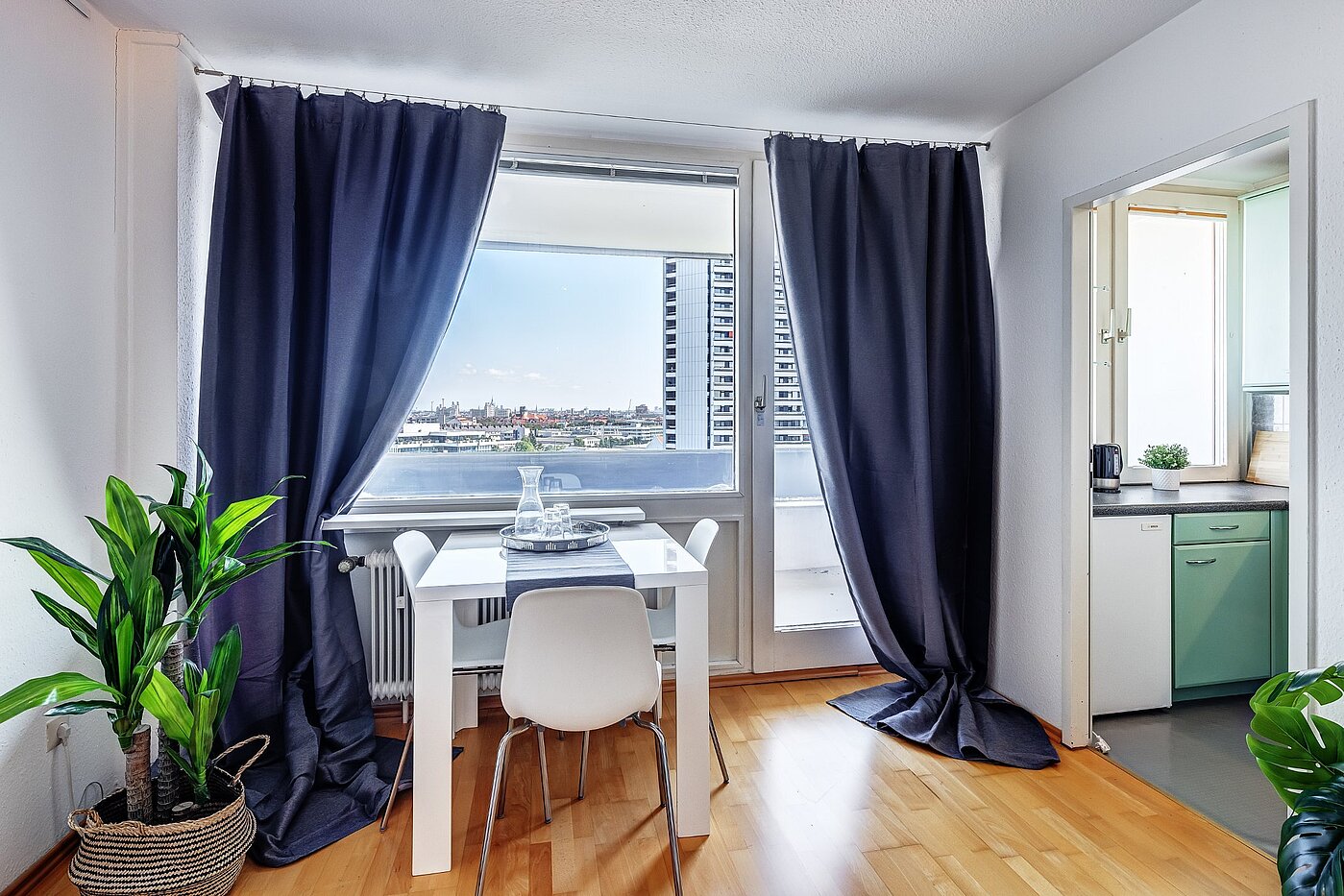 Apartment with 1 room | München-Laim | 2107ML8 | ...Platz zum essen...