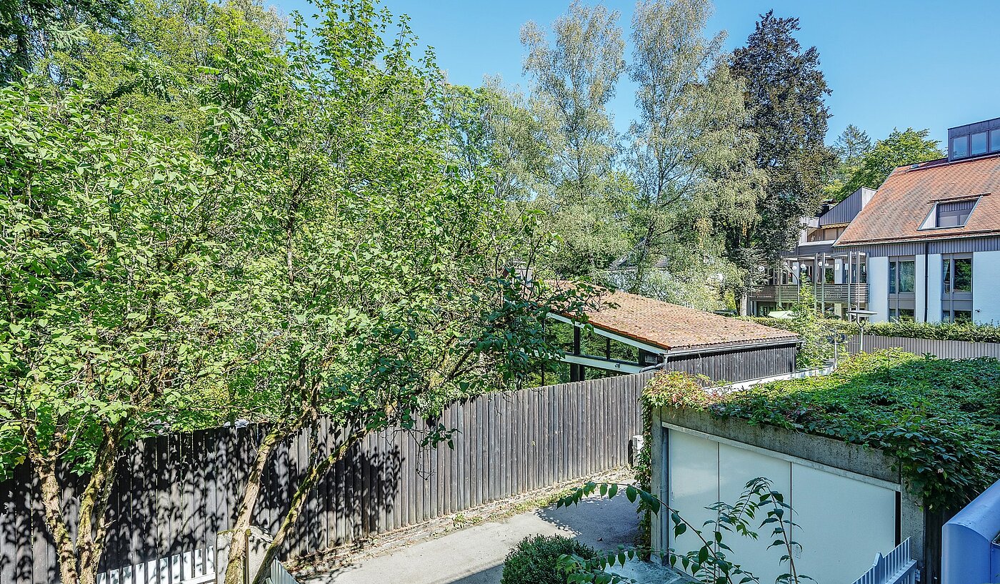 Apartment with 3 room | München-Harlaching | 1908ML6 | Ausblick vom Schlafzimmer