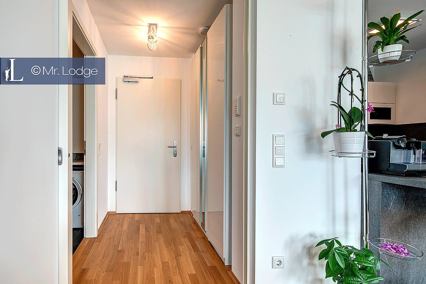 Apartment with 2 room | München-Sendling-Westpark | 1801ML3 | Flur mit Einbauschrank