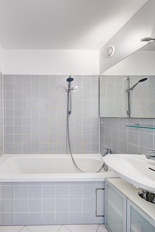 Apartment with 2 room | München-Feldmoching | 70466 | Badezimmer