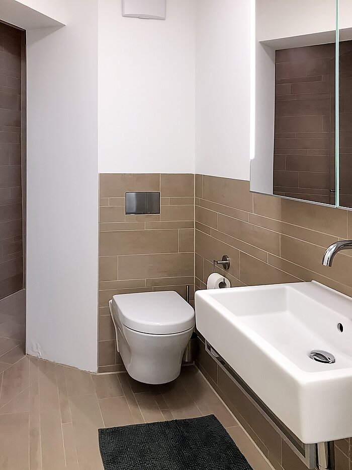 Ground floor apartment with 1.5 room | München-Lehel | 70149 | ...gestalteten Bad