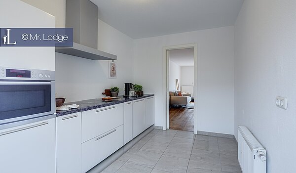 Apartment with 5 room | München-Trudering | 1902ML4 | Geräumige Küche..