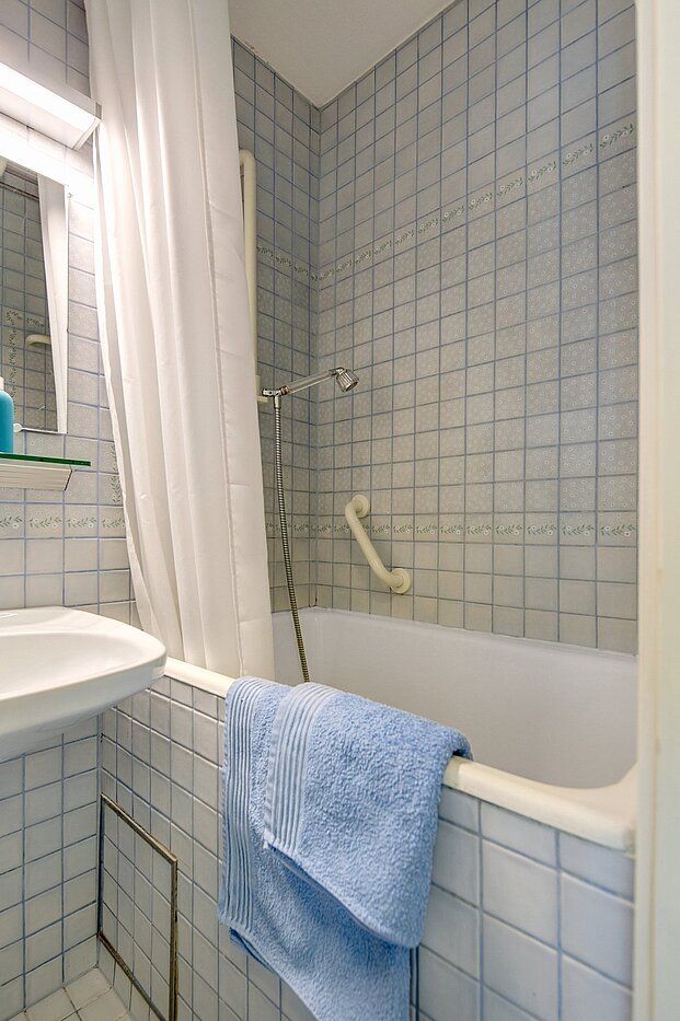 Apartment with 1 room | München-Maxvorstadt | 2105ML7 | ...mit Badewanne