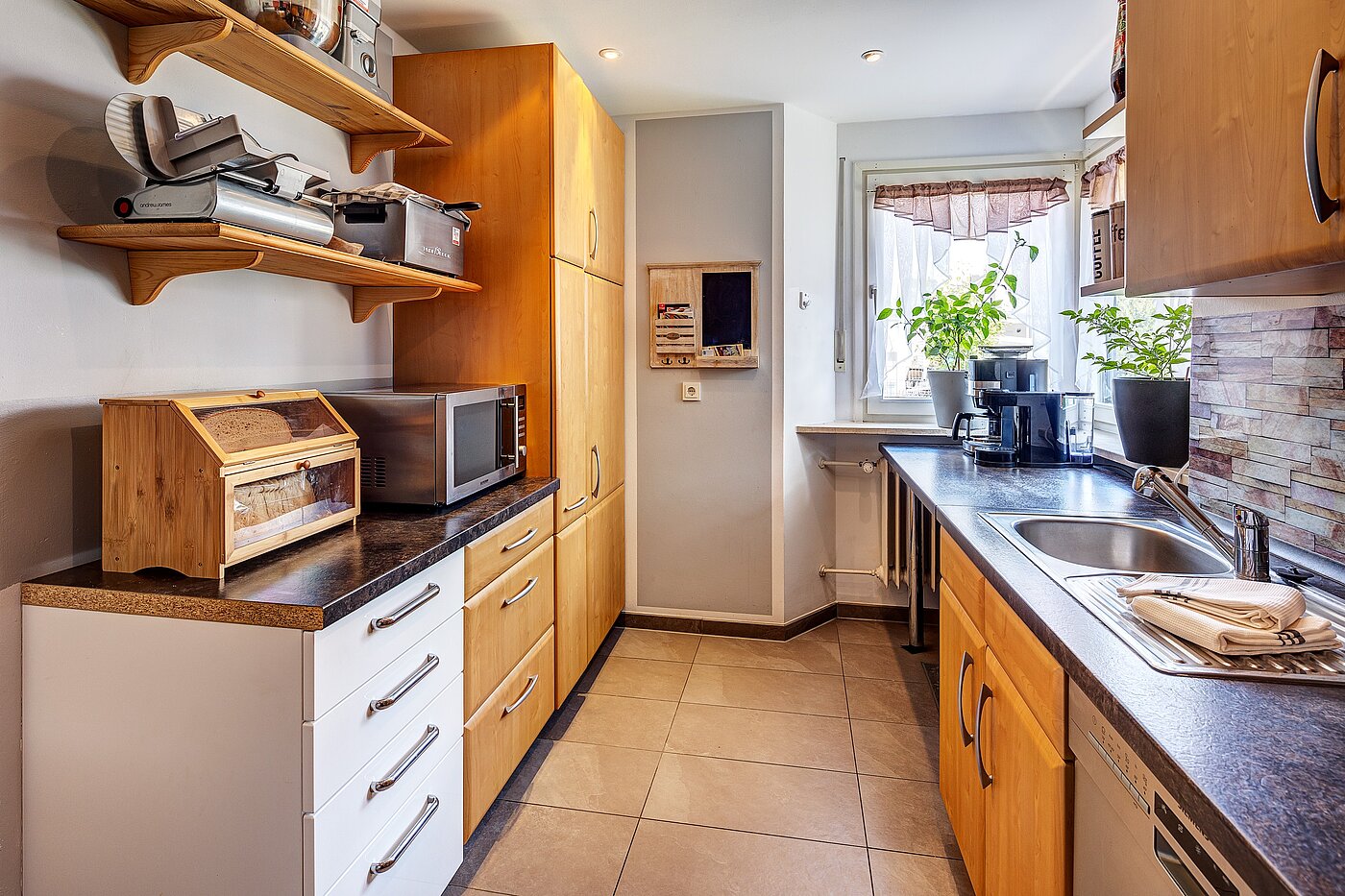 Corner townhouse with 6 room | Germering | 70033 | Küche mit Fenster