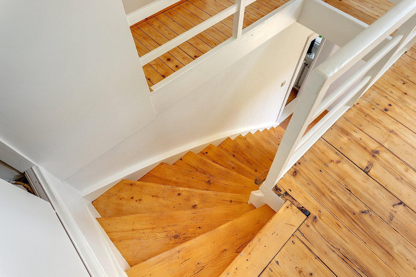 Bauernhaus with 9 room | Hohenschäftlarn | 1805ML4 | Treppe Haus 1