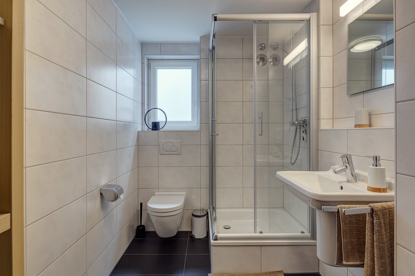 Apartment with 4 room | München-Forstenried | 2209ML6 | Duschbad