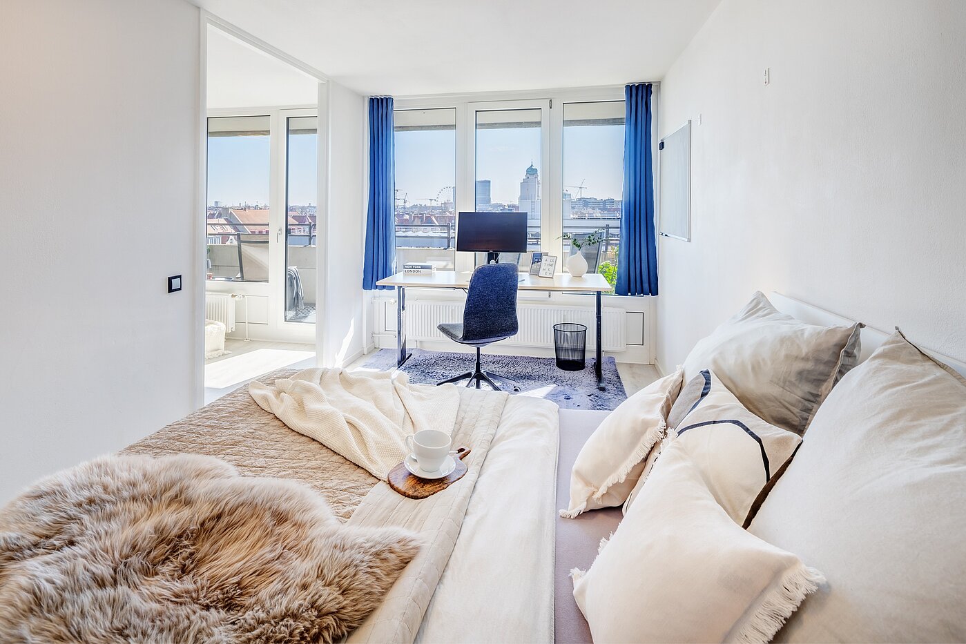 Apartment with 2 room | München-Haidhausen | 70214 | Arbeitsplatz am Fenster