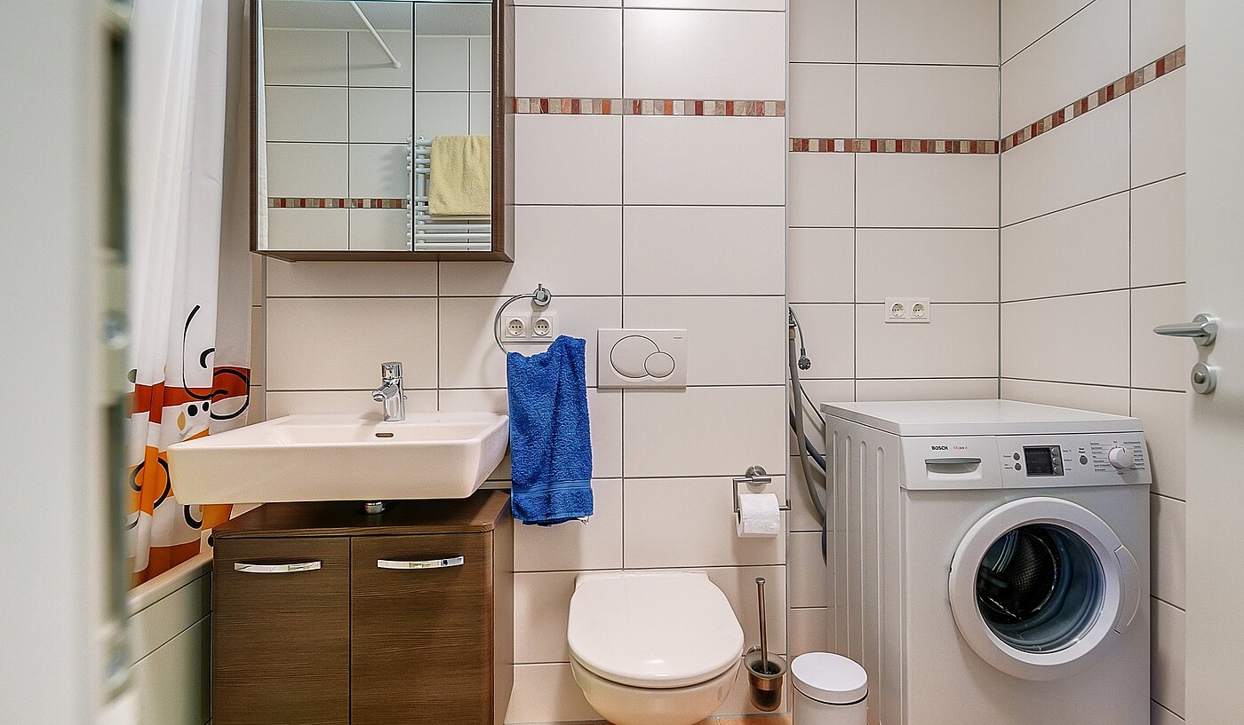 Apartment with 2 room | München-Milbertshofen | 2004ML3 | Bad mit Wanne