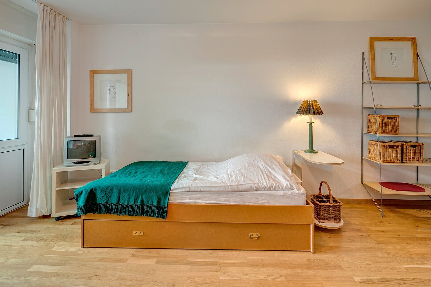 Raised Ground Floor with 1 room | München-Neuhausen | 1911ML10 | und Schlafen