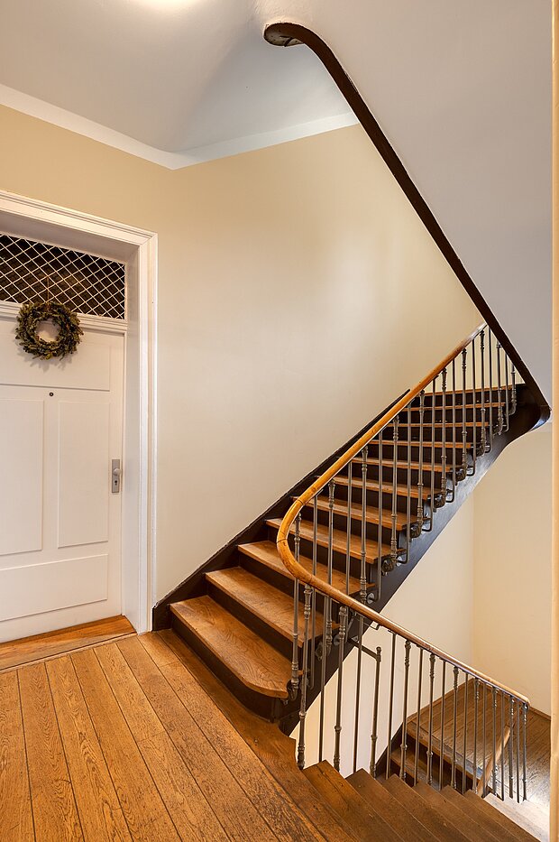 Apartment with 5 room | München-Altstadt | 700121 | Gepflegtes Treppenhaus...