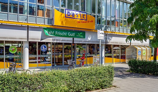 Apartment with 3 room | München-Bogenhausen | 2112ML3 | ...um´s Eck