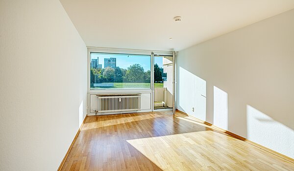 Apartment with 1 room | München-Feldmoching | 70466 | Helles Wohnzimmer...