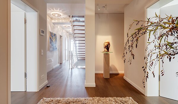 Apartment with 5 room | München-Maxvorstadt | 1807ML1 | Stilvoller Eingang