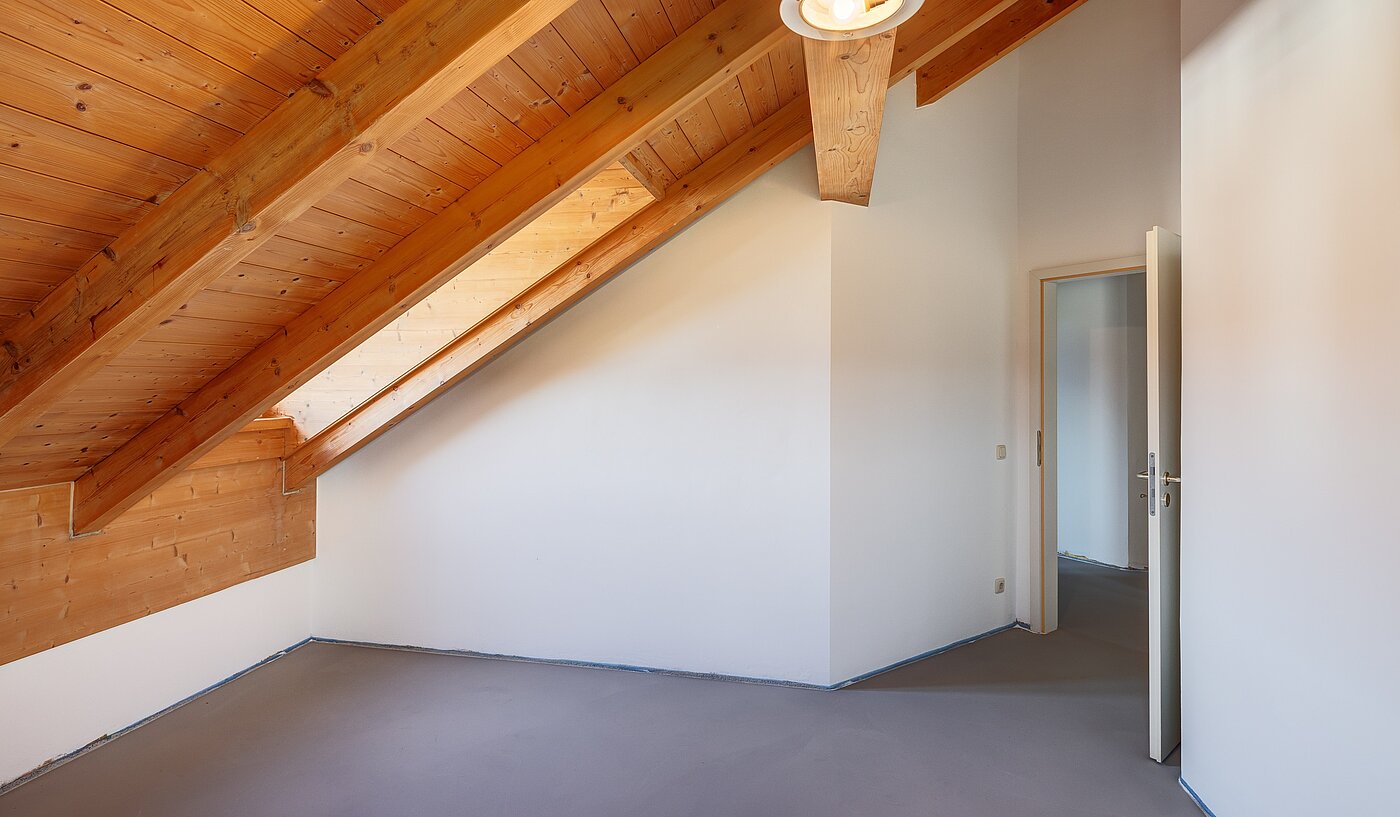 Attic Apartment with 2 room | 70314 | Schlafen