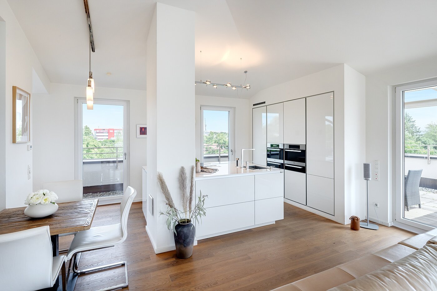 Penthouse with 3.5 room | München-Oberföhring | 70237 | Offene Küche...