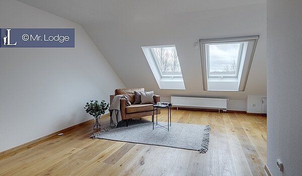 Apartment with 5 room | München-Trudering | 1902ML4 | Dachstudio mit..