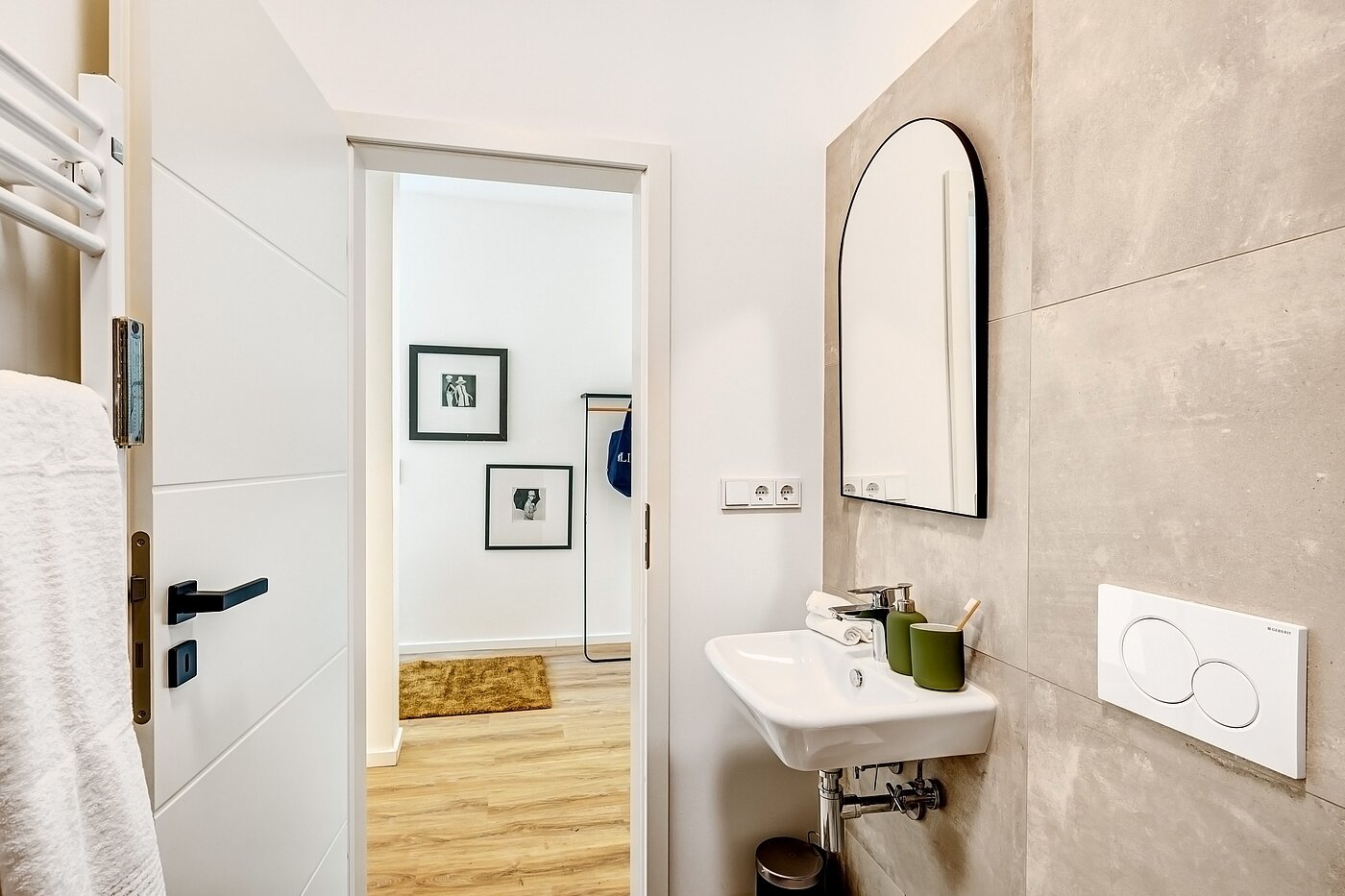 Apartment with 2.5 room | München-Obermenzing | 700191 | ...mit Handtuchheizkörper