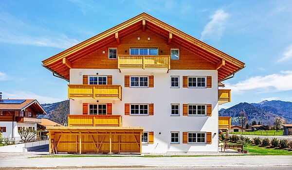 Ground floor apartment with 2 room | Bad Wiessee | 700942 | Südansicht des Mehrfamilienhauses