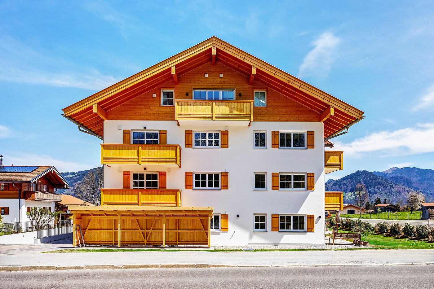 Ground floor apartment with 2 room | Bad Wiessee | 700942 | Südansicht des Mehrfamilienhauses