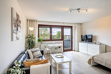 Milbertshofen: Sunny one-bedroom apartment in a quiet yet central location