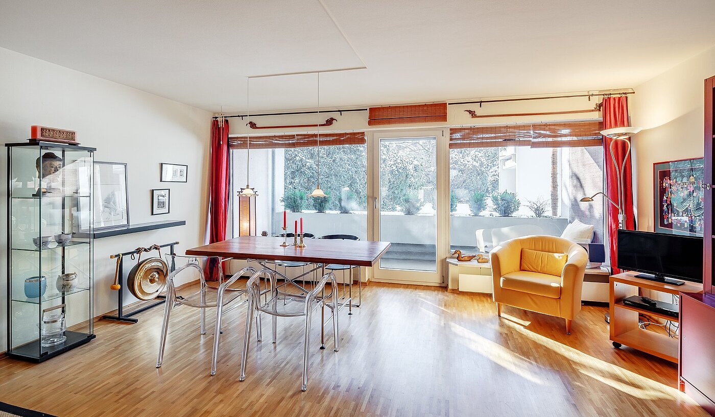 Apartment with 2 room | München-Nymphenburg | 2101ML6 | Breite Fensterfront zur...