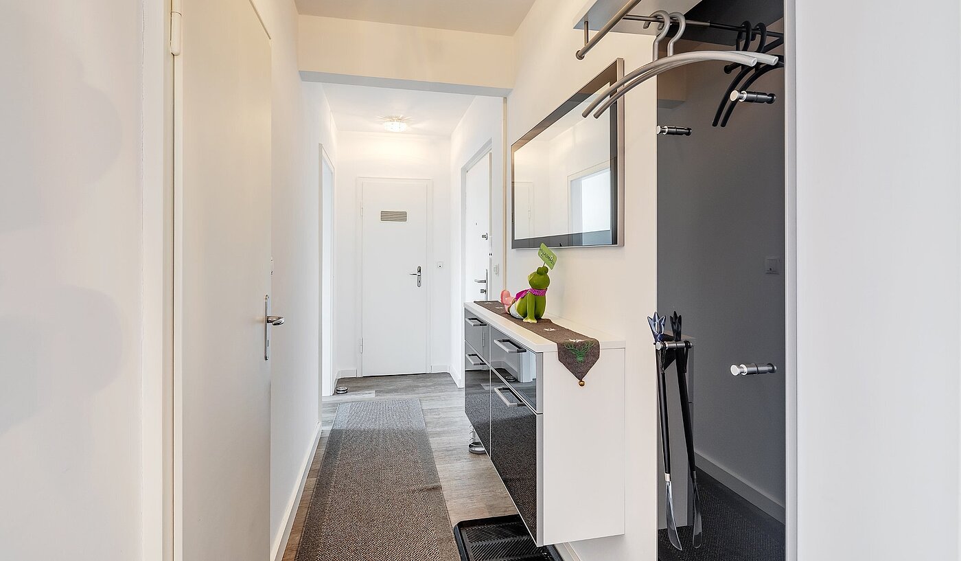 Apartment with 2 room | München-Aubing | 2104ML1 | ...für eine Garderobe