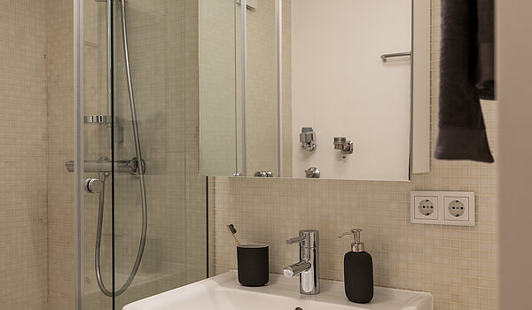Apartment with 2 room | München-Solln | 70418 | Badezimmer...