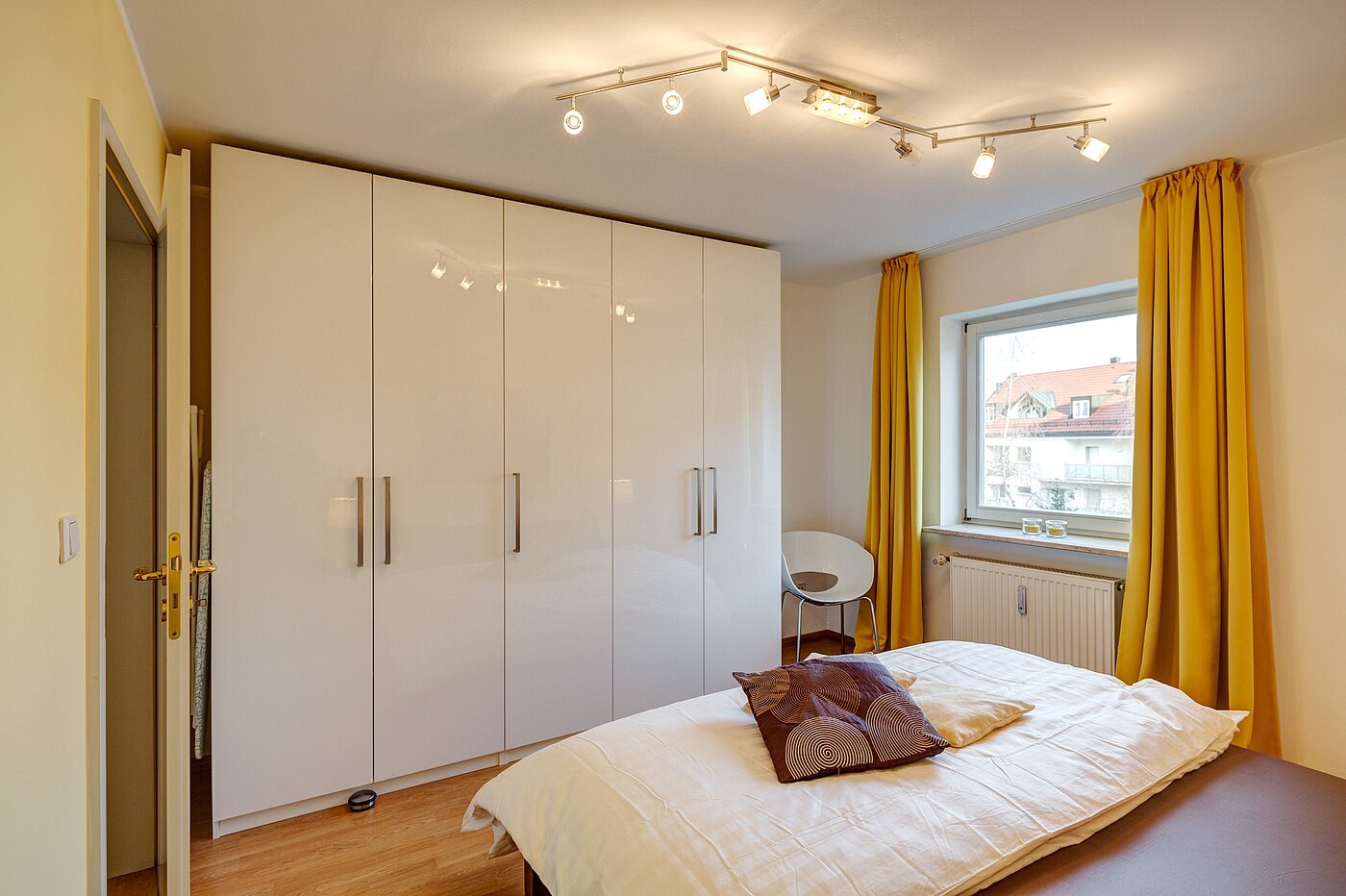 Apartment with 2 room | München-Schwabing | 70102 | ...mit viel Staufläche