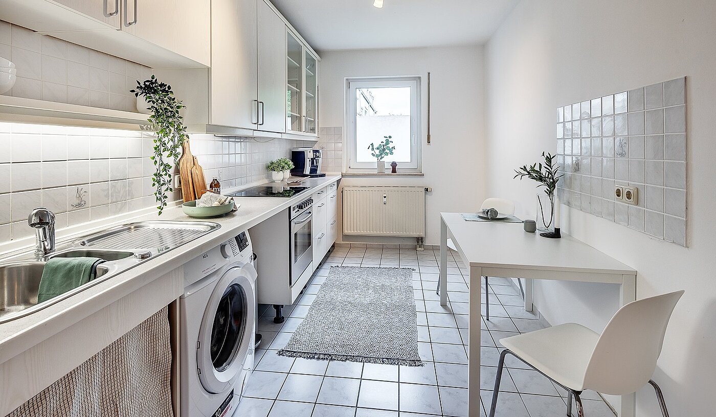 Apartment with 3 room | München-Hasenbergl | 2105ML10 | Küche mit Fenster