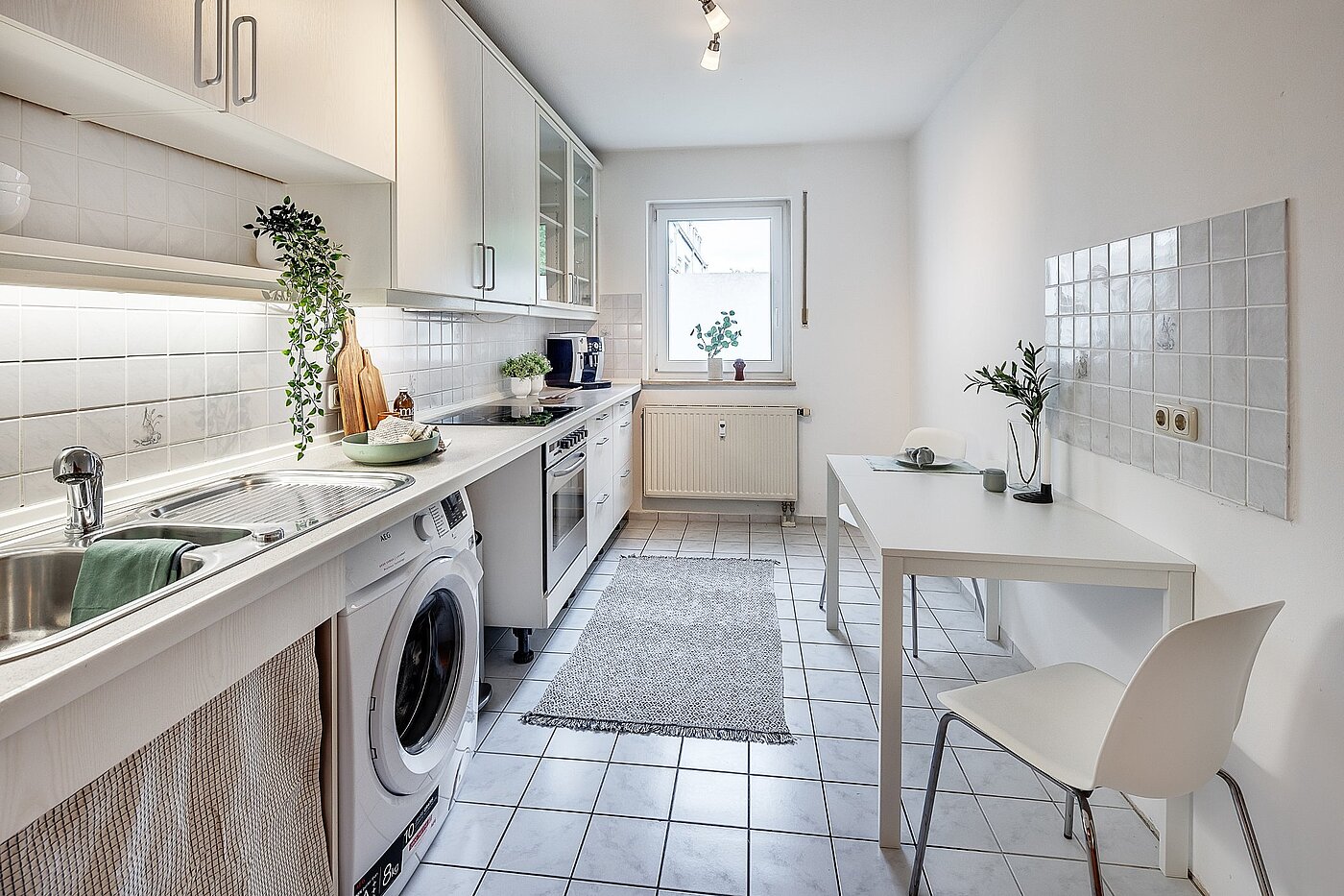 Apartment with 3 room | München-Hasenbergl | 2105ML10 | Küche mit Fenster