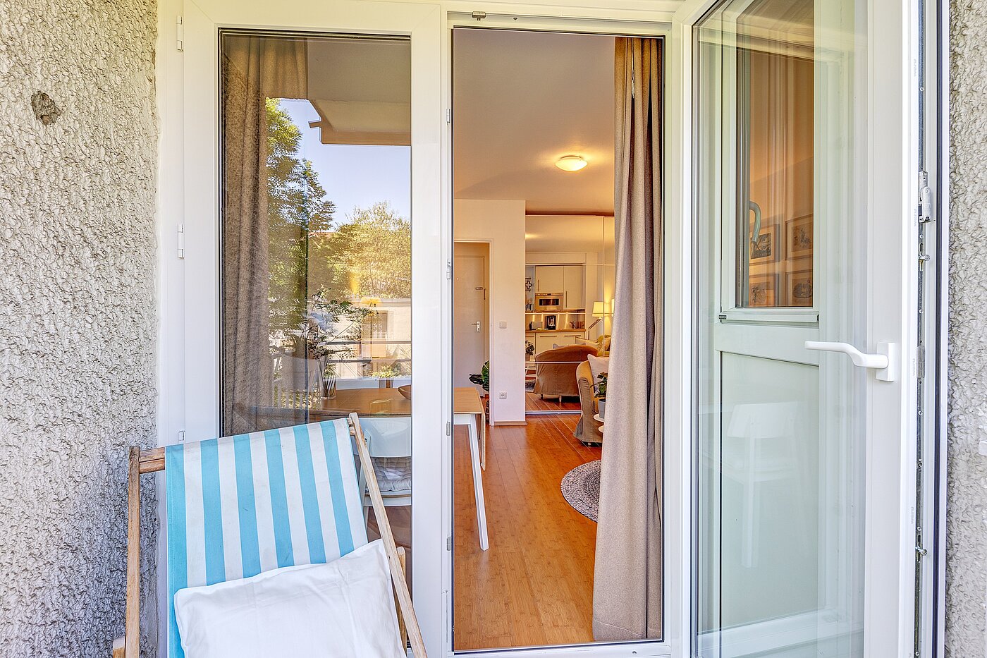 Apartment with 1 room | München-Schwabing | 2210ML3 | Zugang zum Balkon