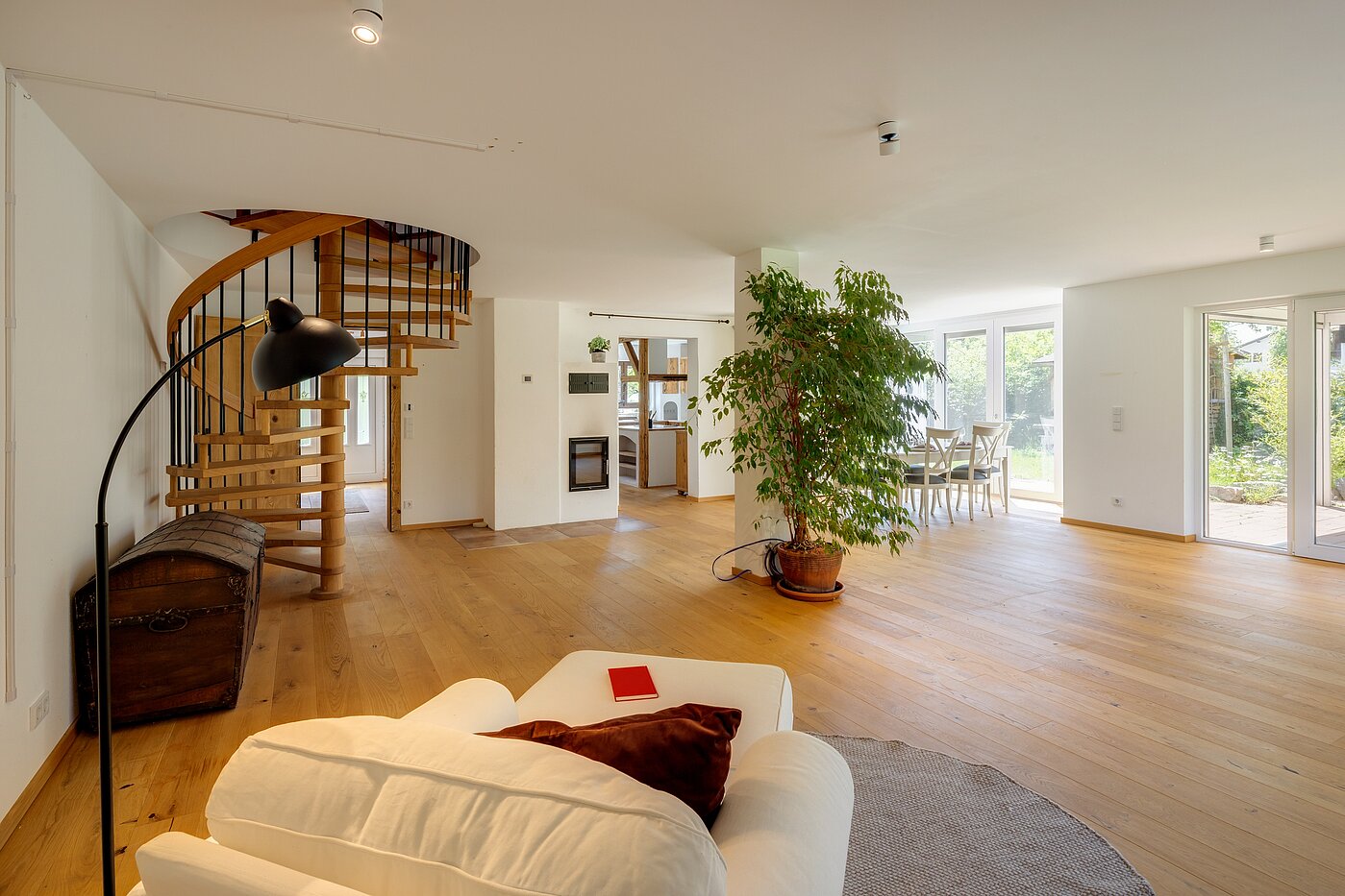 Special property with 9 room | 70406 | Wohnen Erdgeschoss