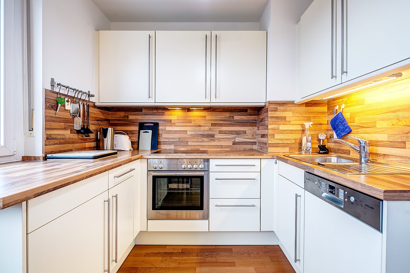 Apartment with 2.5 room | 70020 | Voll eingerichtete Einbauküche...