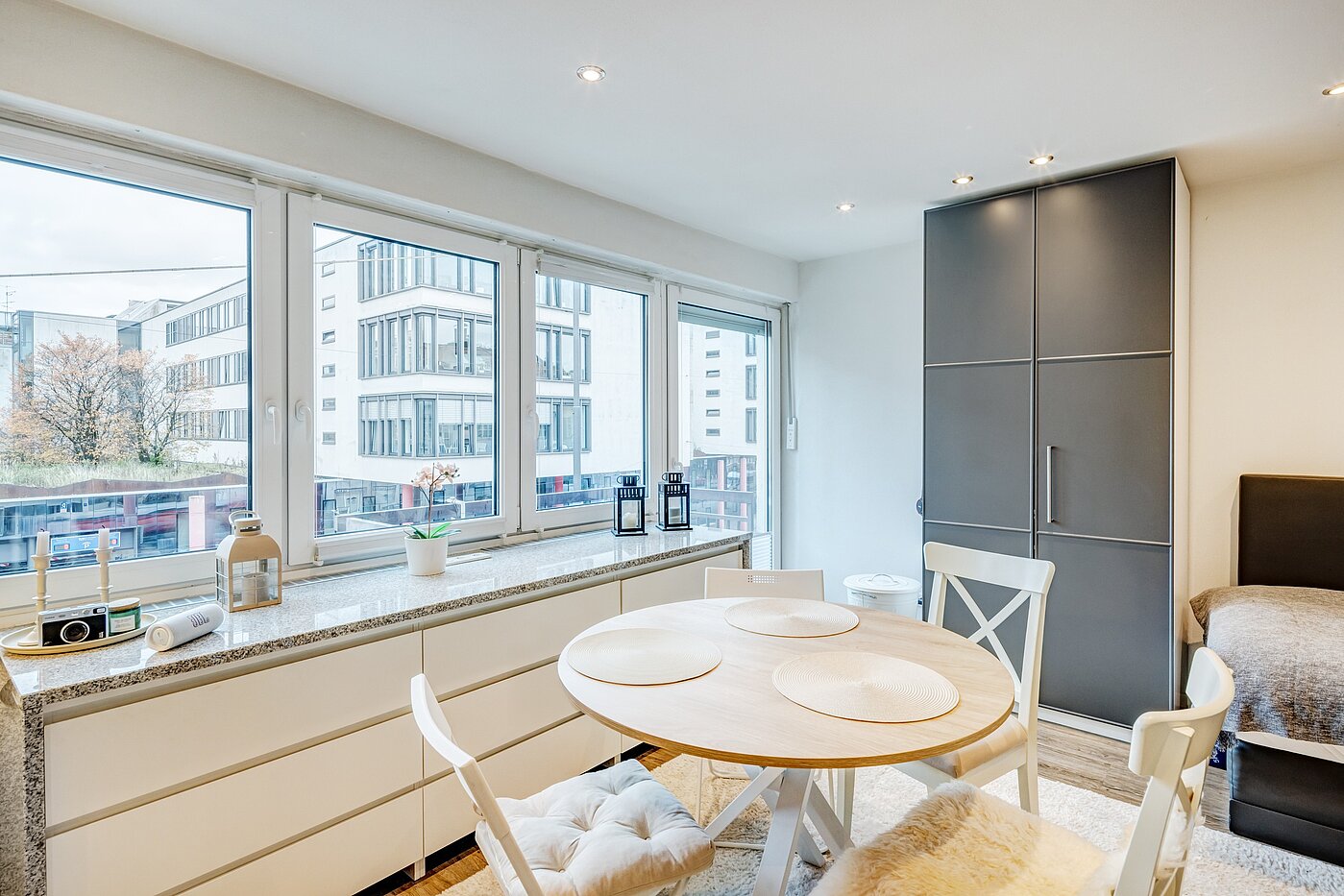 Apartment with 1 room | München-Bogenhausen | 703041 | Wohn- und Essbereich