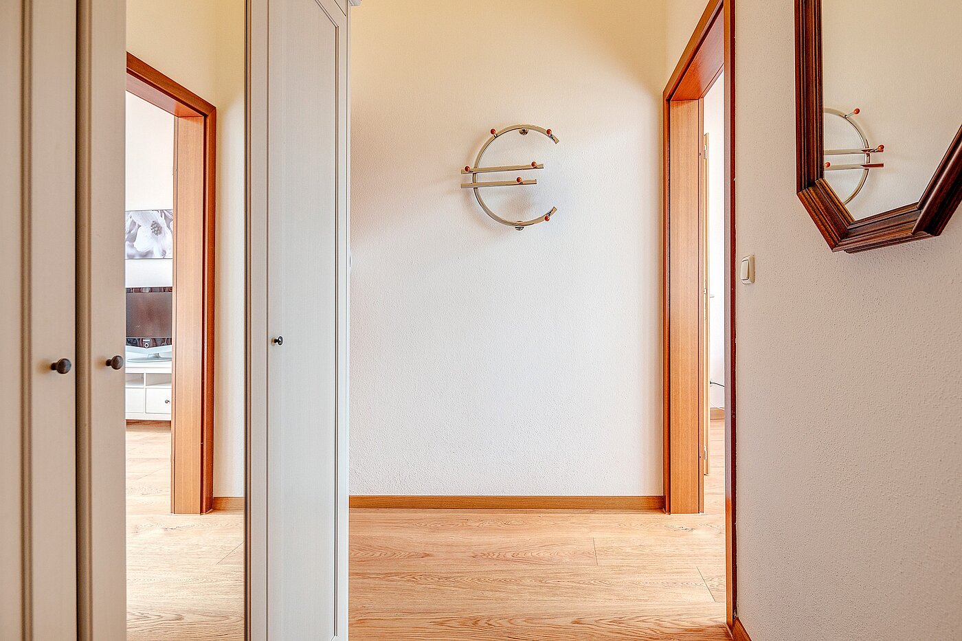 Apartment with 1 room | München-Perlach | 2204ML8 | Geräumiger Flur mit...